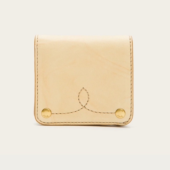 frye campus rivet wallet